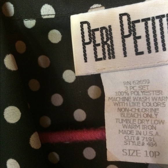 Vintage Shear Peri Petites Polka Dot Top - Picture 7 of 7